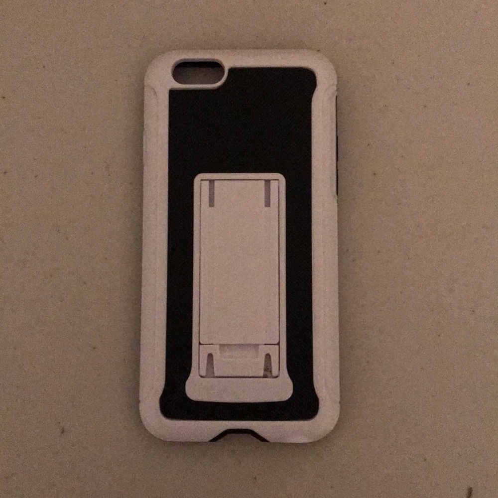 Protective b+w kickstand iPhone 6/6s case